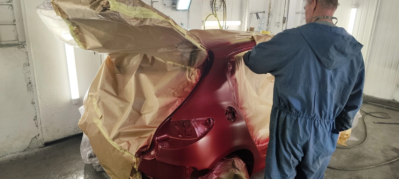 Lakierowanie samochodu w warsztacie JpK Serwis we Wrocławiu